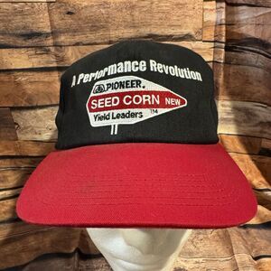 Pioneer Seed Corn Hat Cap SnapBack Adjustable Red & Black Technology That Yields